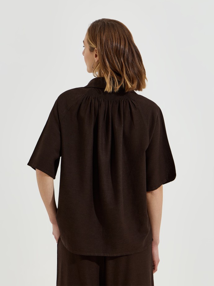 Camisa com linho