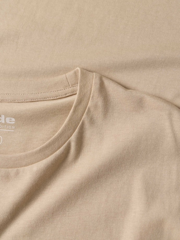 T-shirt b�sica em algod�o
