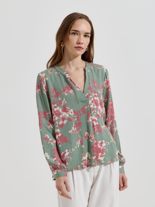 Blusa floral com decote em V
