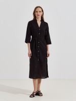Vestido midi em bordado ingl�s
