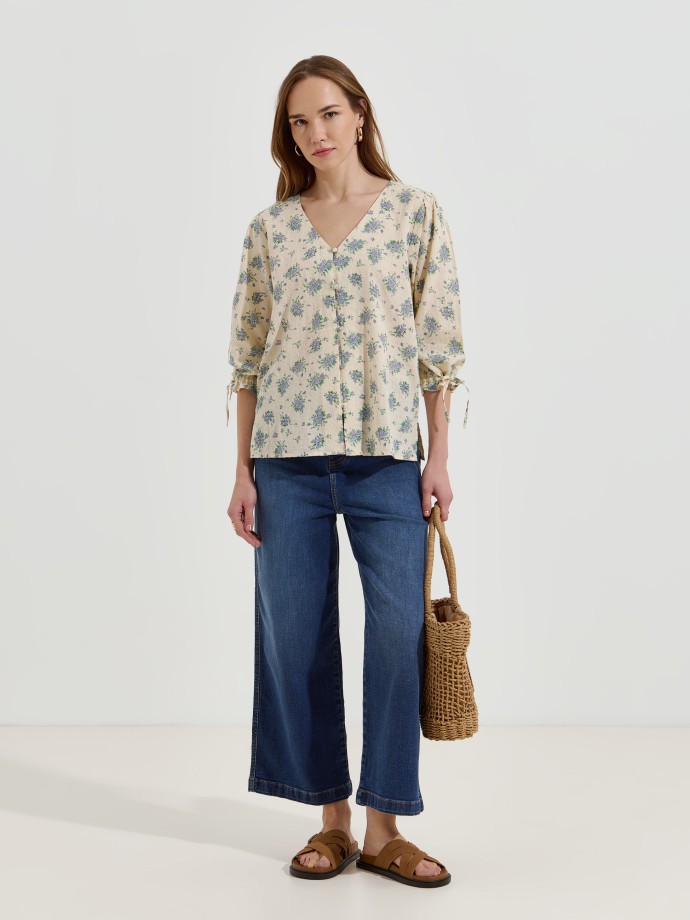 Blusa estampada com flores