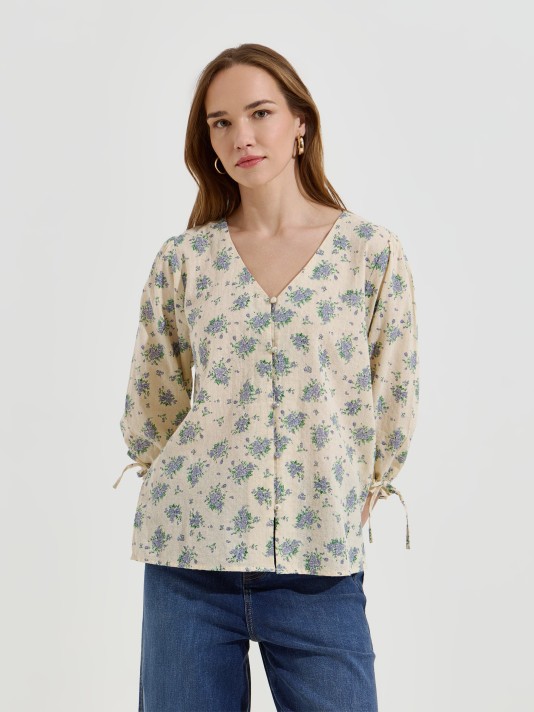 Blusa estampada com flores