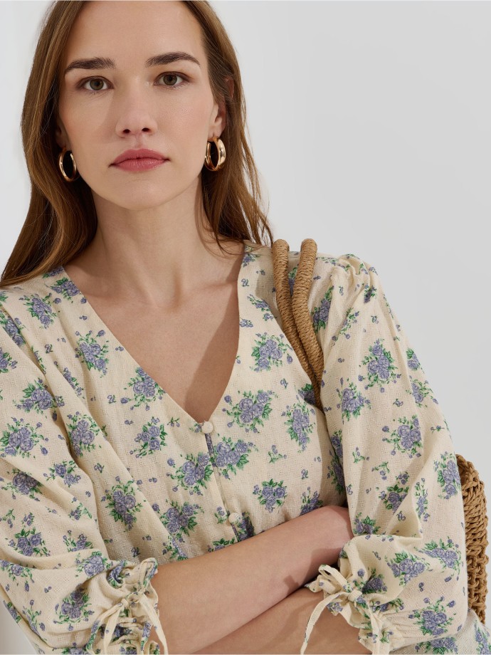 Blusa estampada com flores