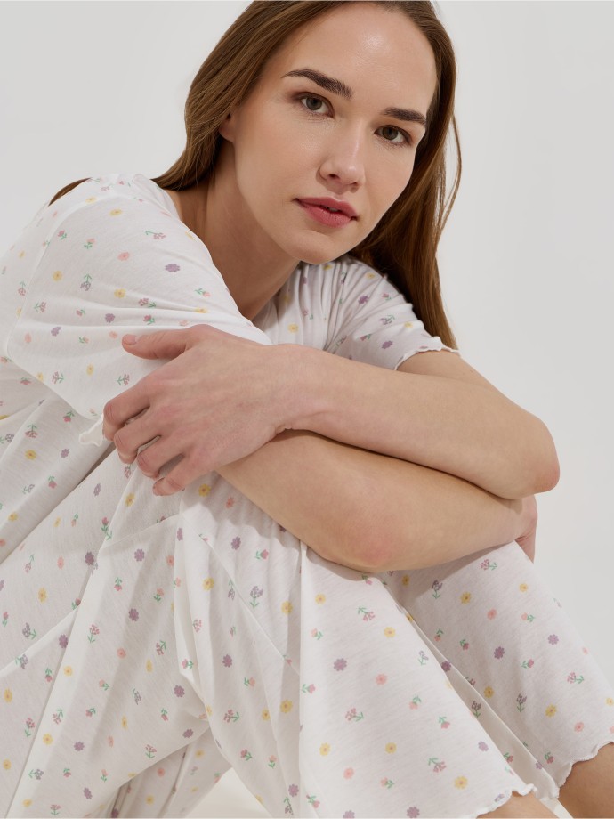 Pijama estampado com manga curta