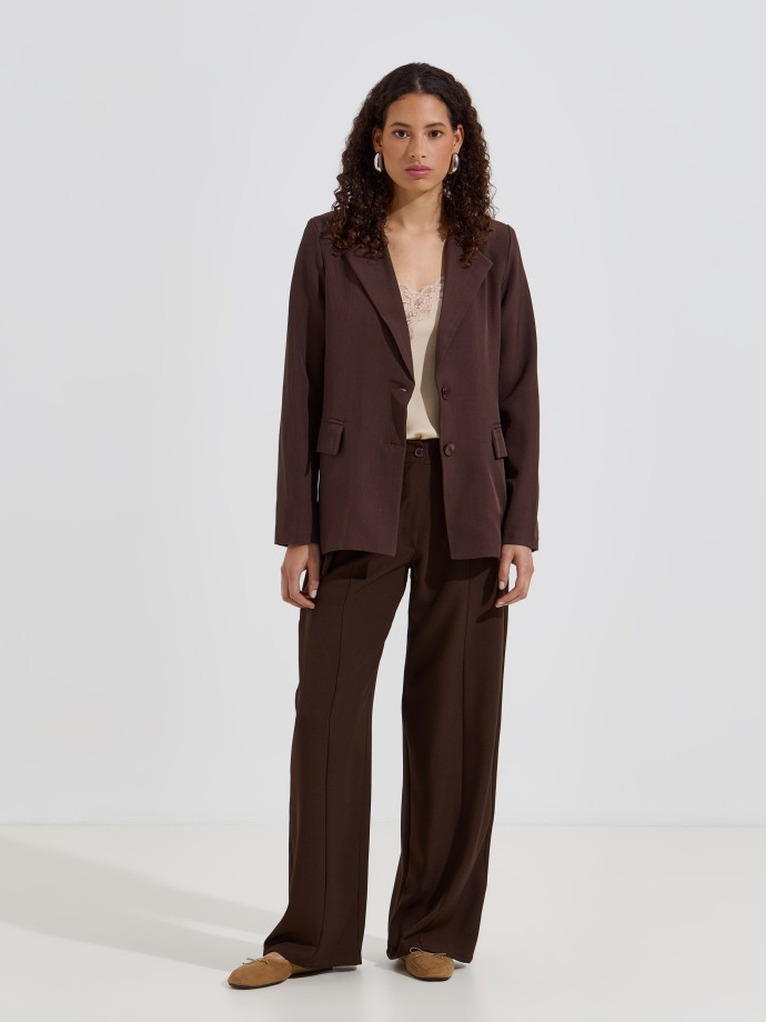Blazer reto com ombreiras