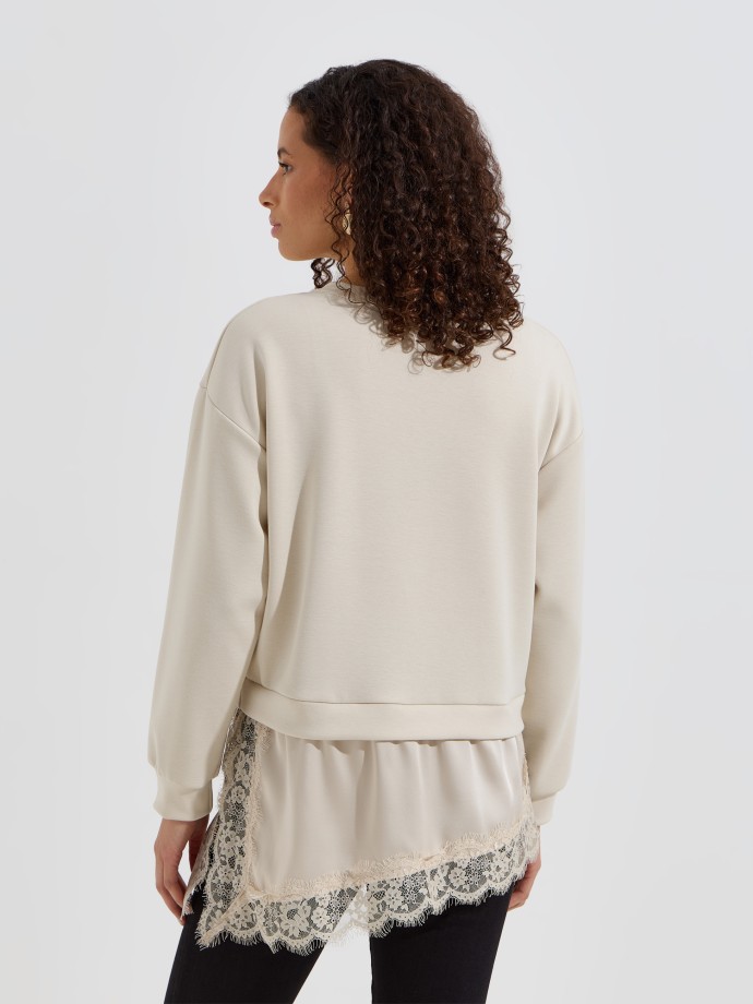 Sweatshirt combinada com renda