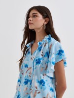 Blusa estampada com flores
