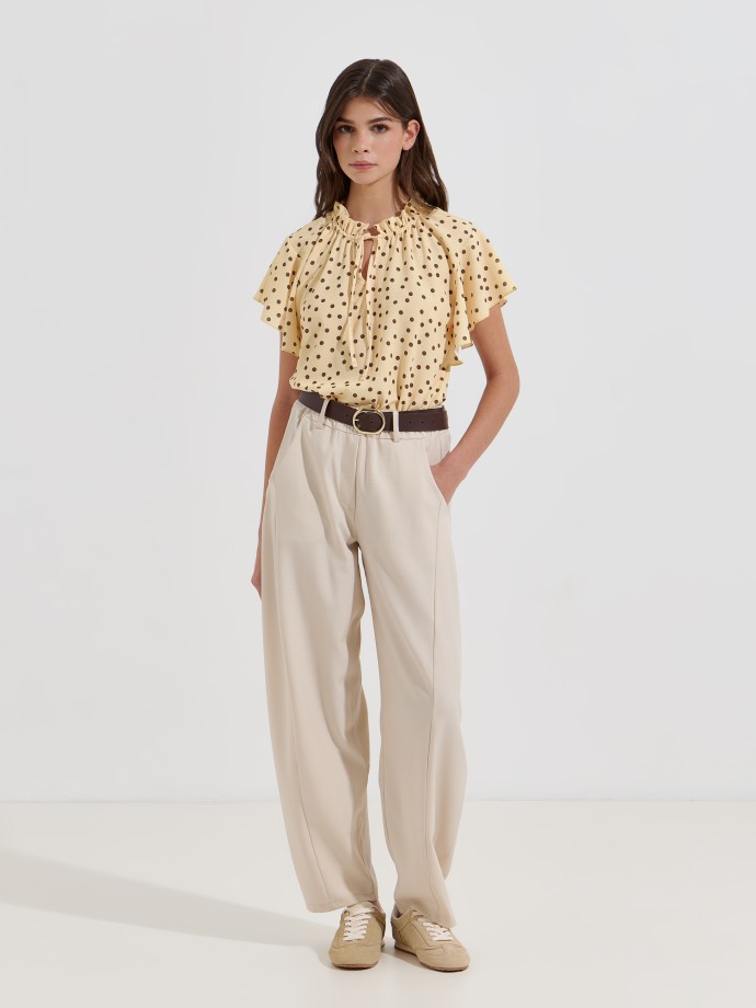 Blusa com estampado de bolas