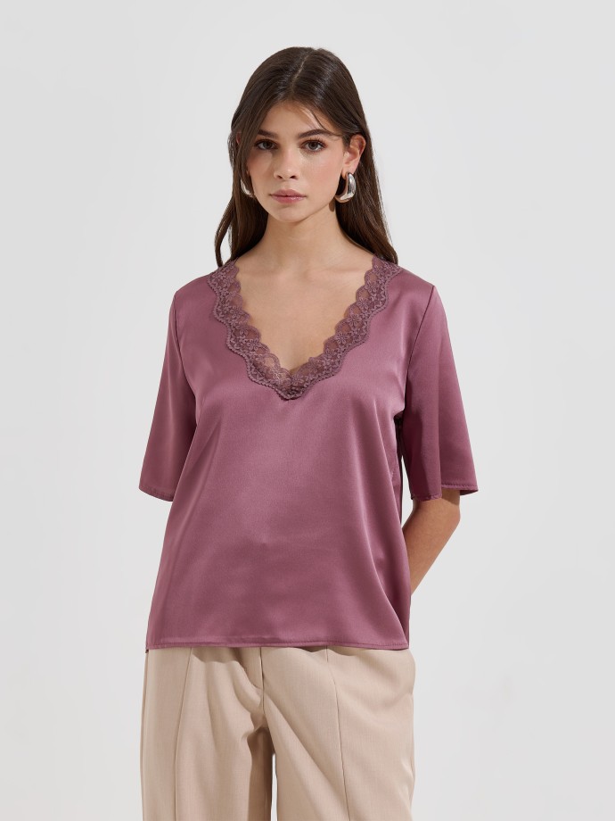 Blusa com renda