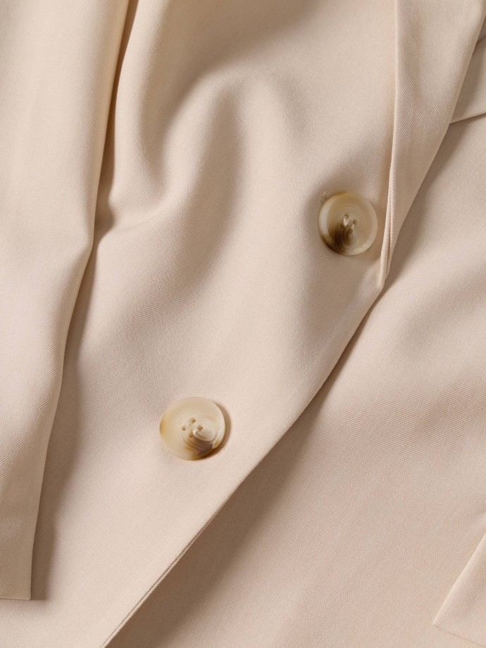 Blazer reto com ombreiras