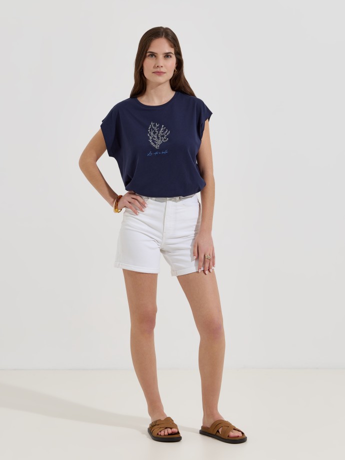 T-shirt com aplica��o