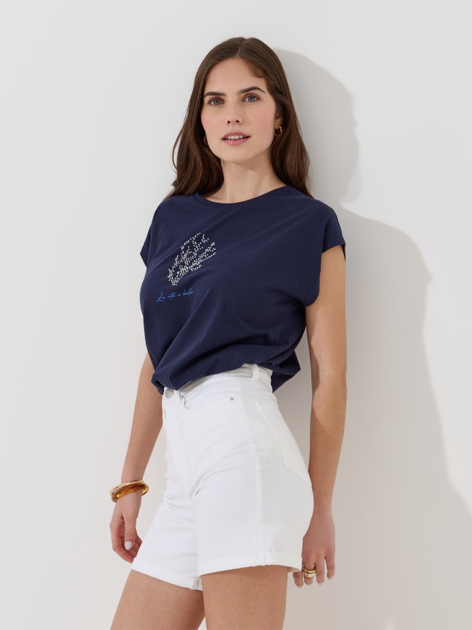 T-shirt com aplica��o