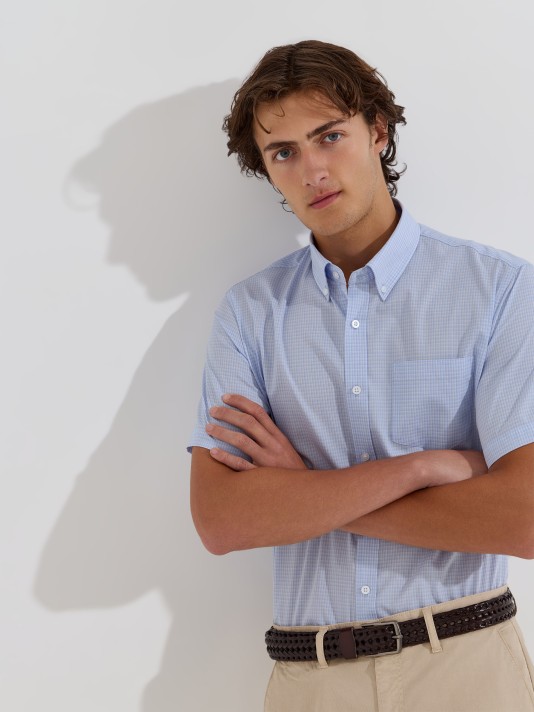 Camisa de manga curta aos quadrados