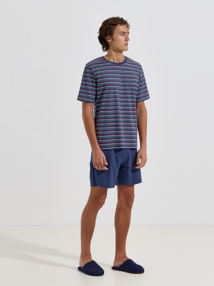 Pijama curto �s riscas