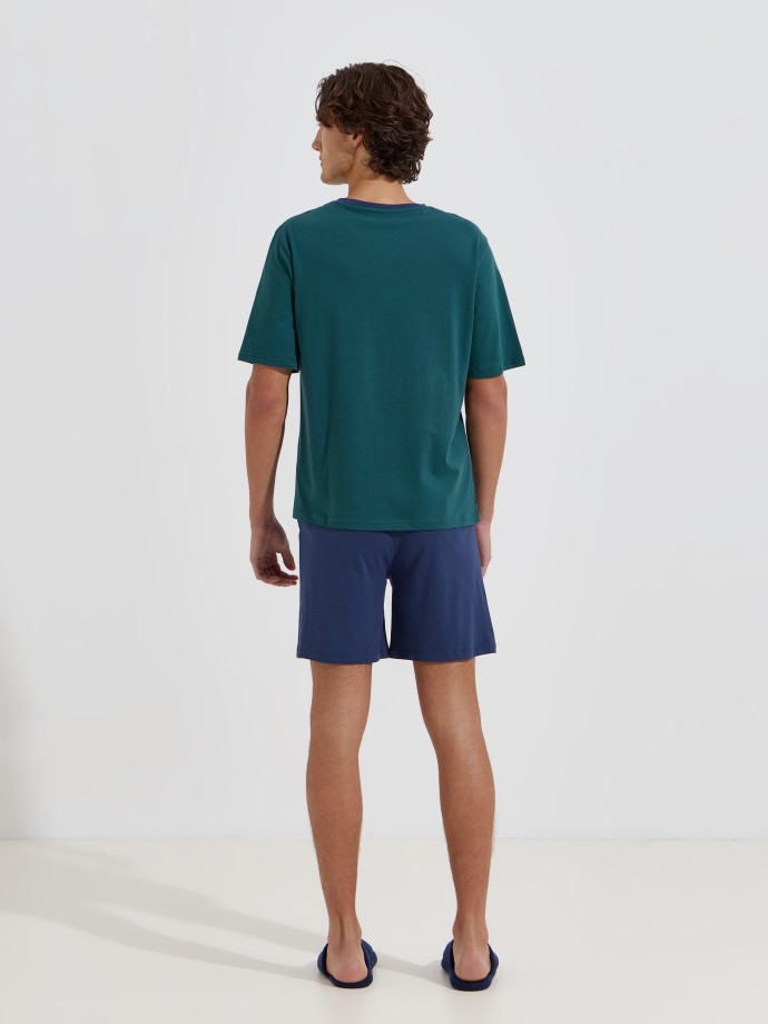 Pijama curto com bot�es na gola