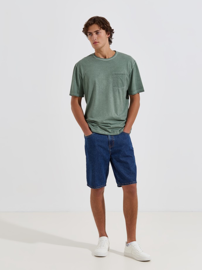 T-shirt com bolso