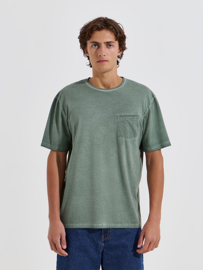 T-shirt com bolso