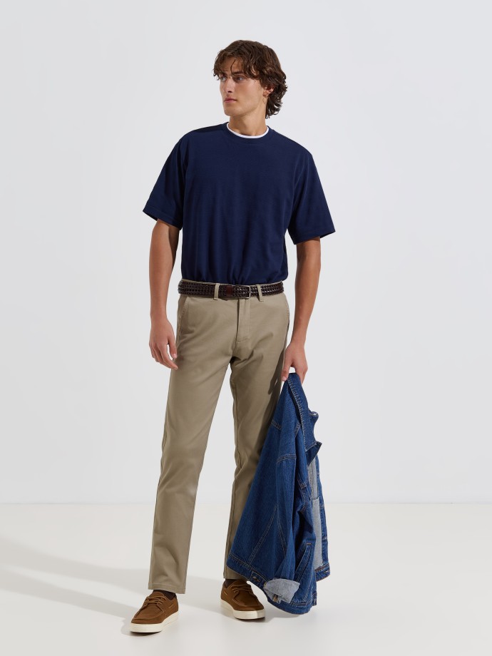 T-shirt b�sica com textura