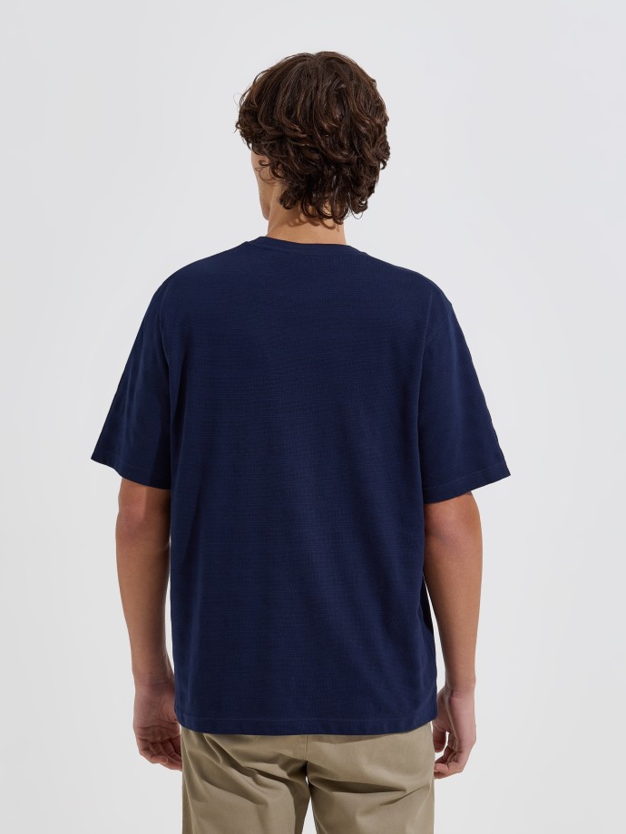 T-shirt b�sica com textura