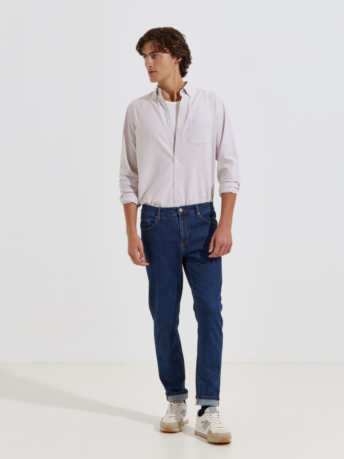 Camisa �s riscas com bolso