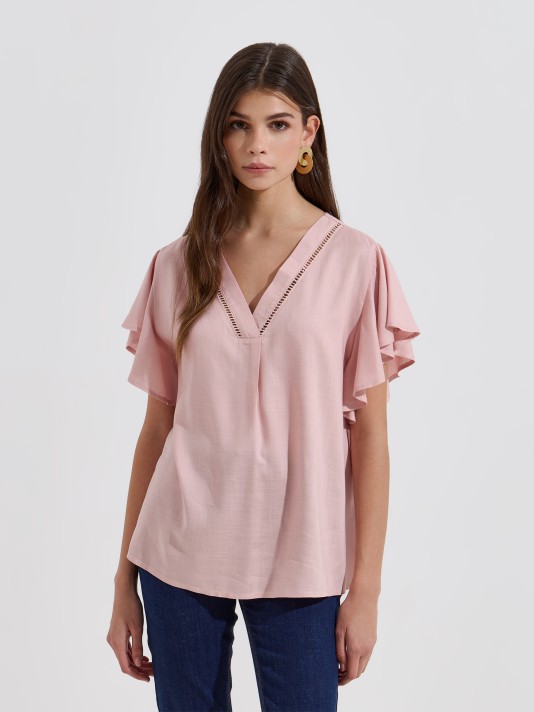 Blusa com folho nas mangas