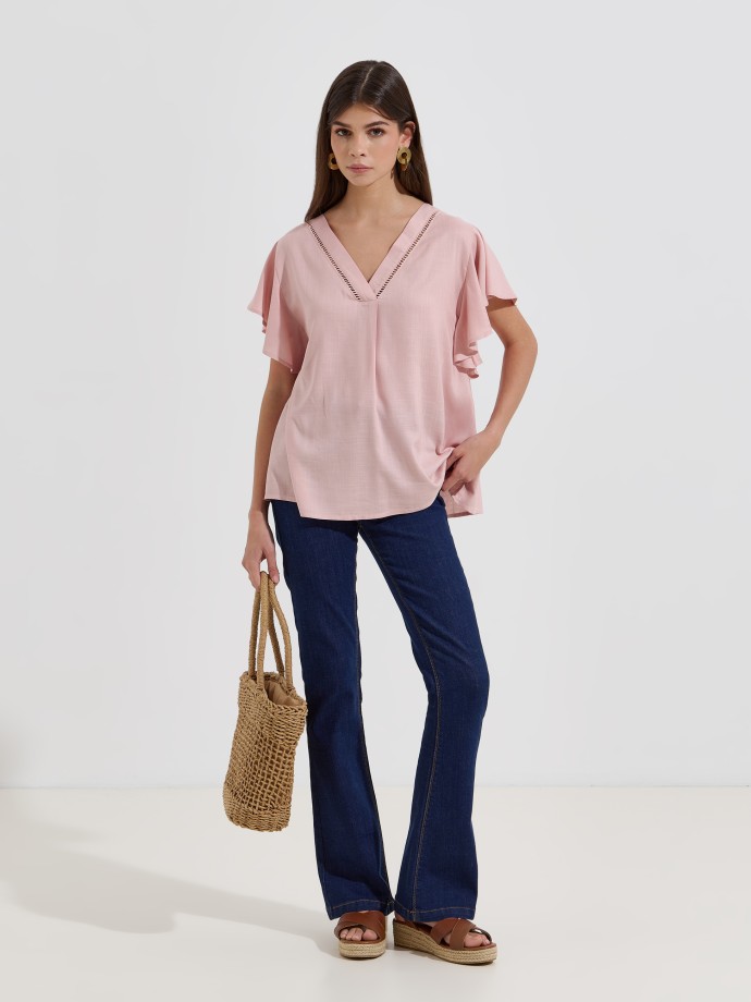 Blusa com folho nas mangas