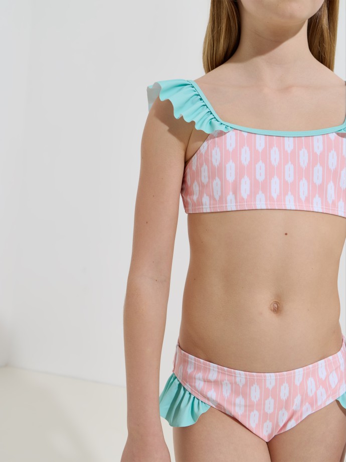 Biquíni com folhos estampado Biquíni com folhos estampado