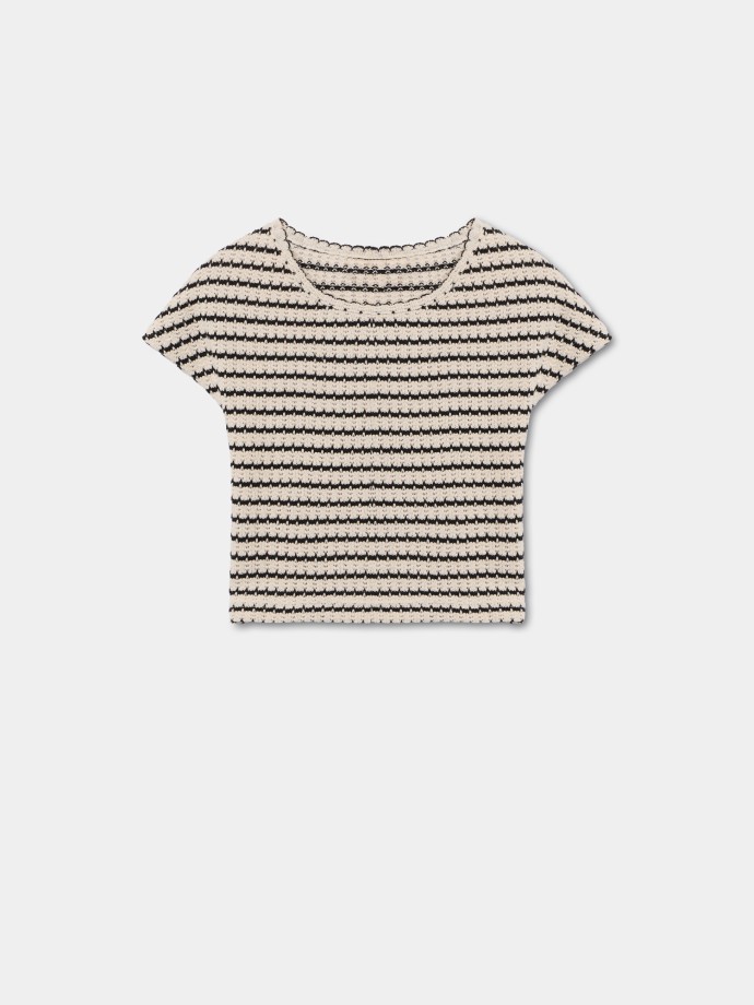 T-shirt cropped em malha �s riscas