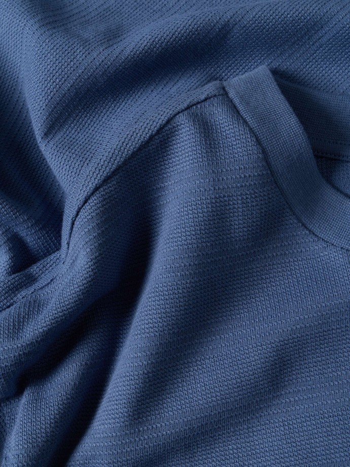 T-shirt com textura