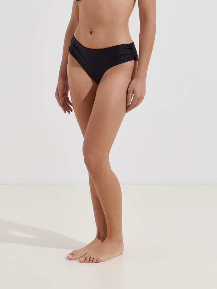 Cueca de biqu�ni com drapeado