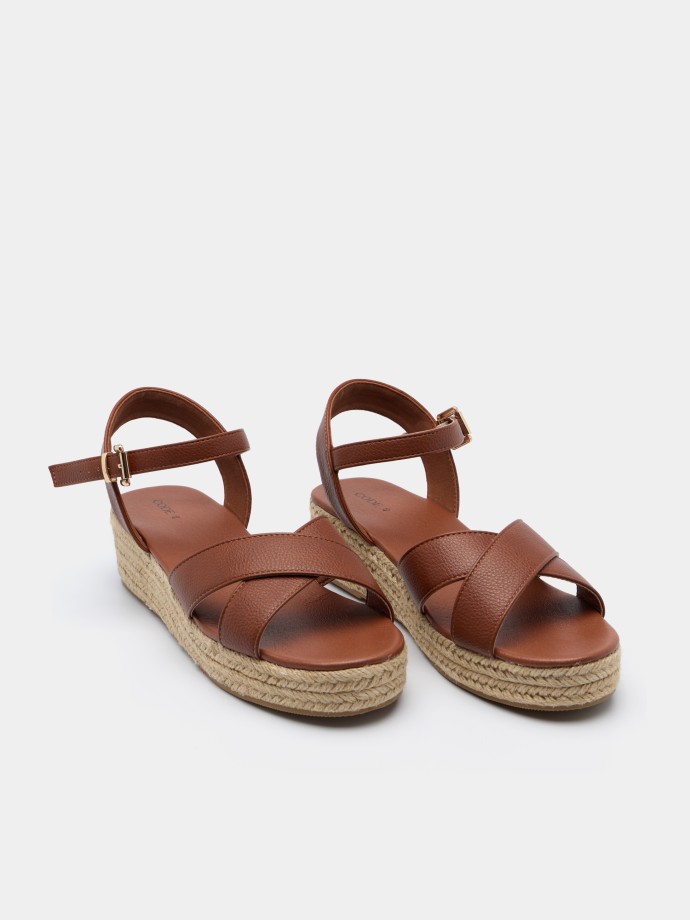 Sand�lias plataforma com tiras