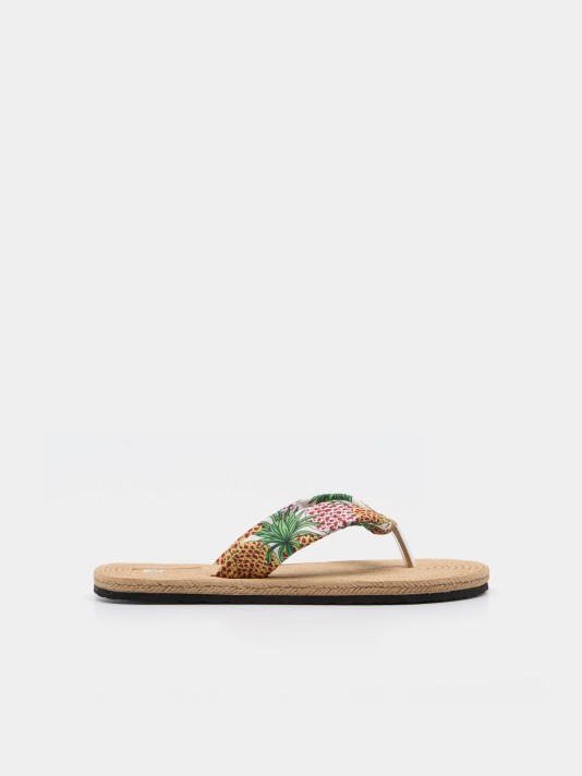 Chinelos de dedo com padr�o tropical