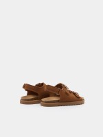 Sand�lias com fivelas