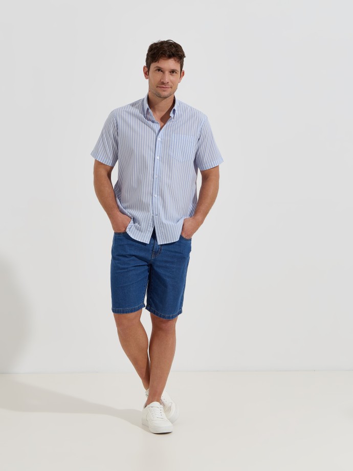 Camisa de manga curta �s riscas