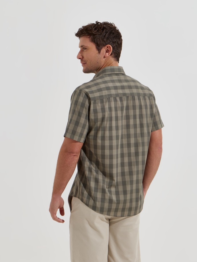 Camisa de manga curta aos quadrados