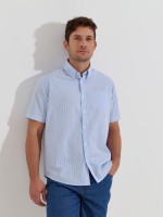 Camisa de manga curta às riscas Camisa de manga curta às riscas