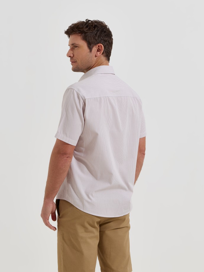 Camisa de manga curta �s riscas