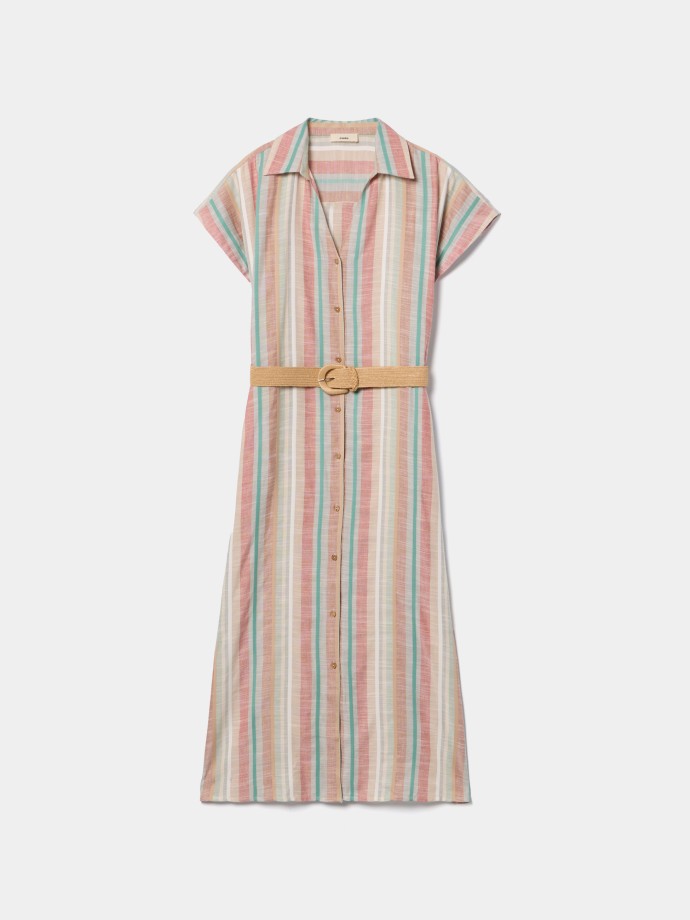 Vestido camiseiro �s riscas com cinto