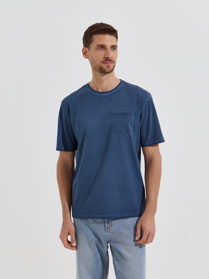 T-shirt com bolso