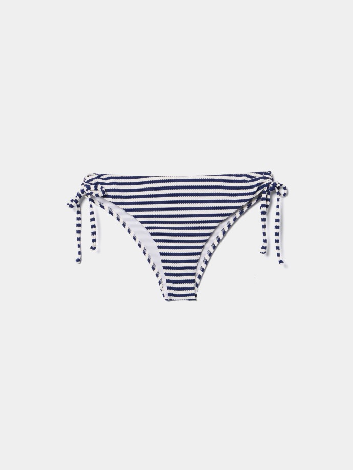 Cueca de biqu�ni �s riscas