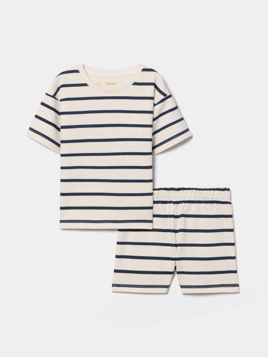 Conjunto estampado às riscas Conjunto estampado às riscas