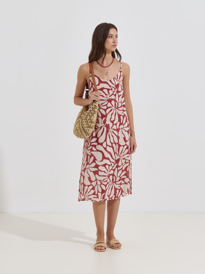 Vestido midi com padr�o