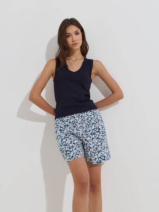 Cal��es com padr�o floral