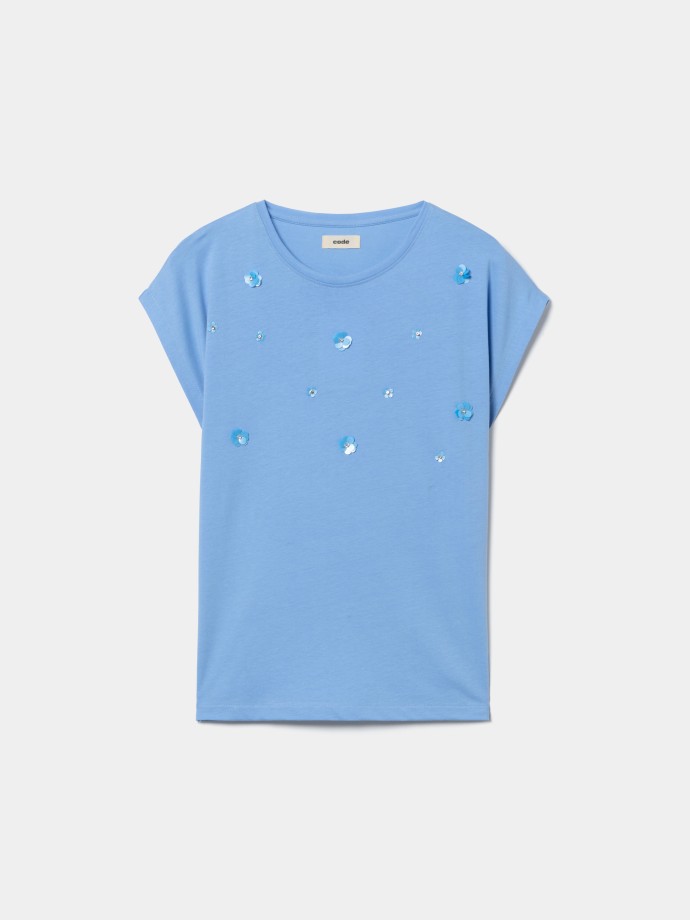T-shirt com aplica��es florais