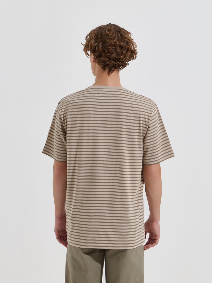 T-shirt às riscas com bordado T-shirt às riscas com bordado