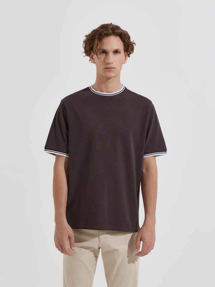 T-shirt piquet com contraste