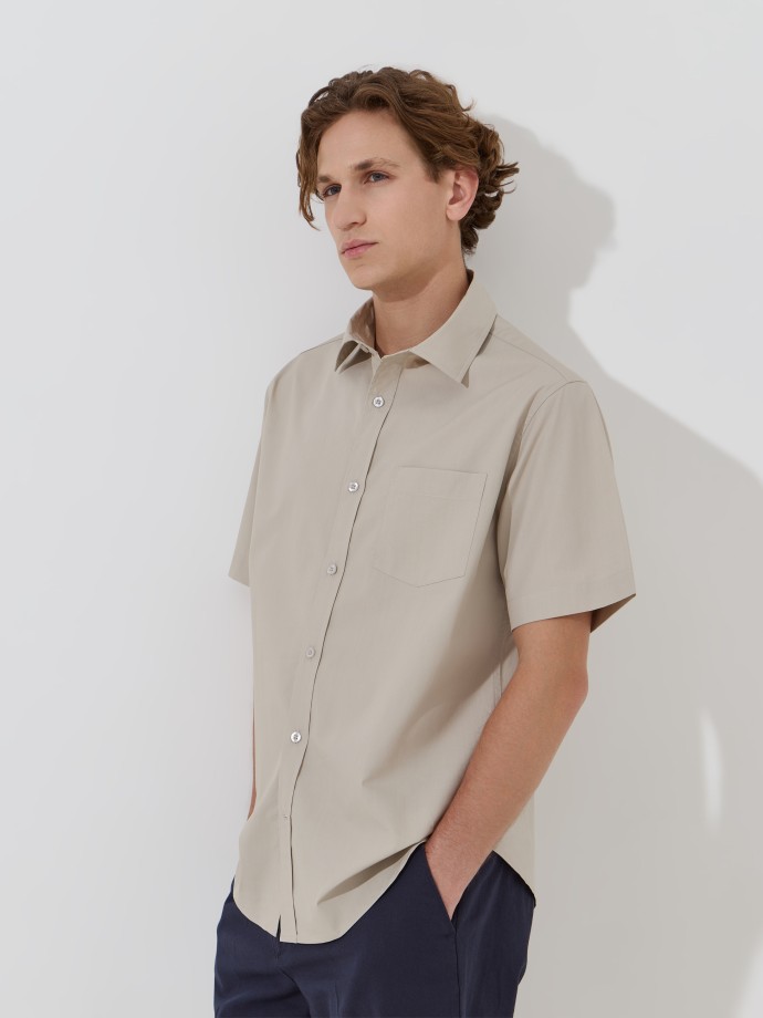 Camisa de manga curta com bolso