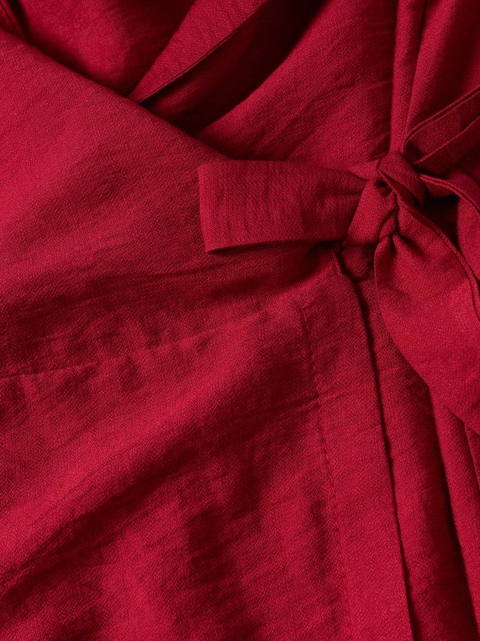 Blusa cruzada com la�o lateral
