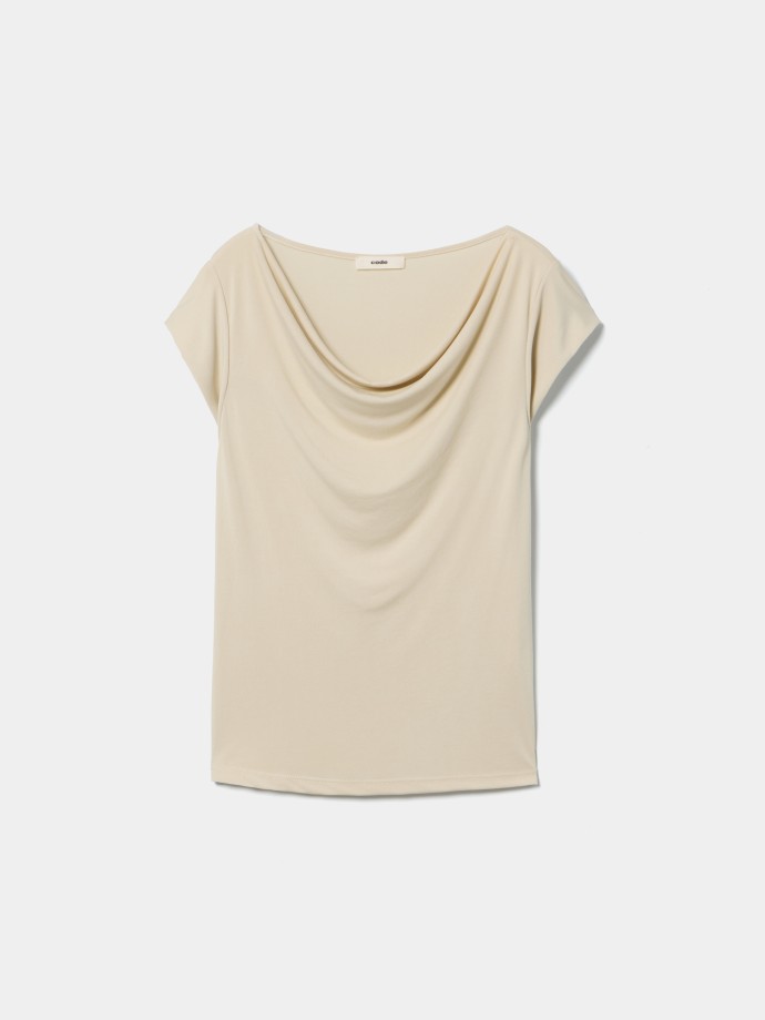 T-shirt com decote drapeado