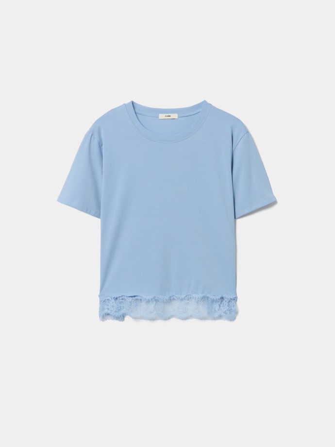 T-shirt combinada com renda